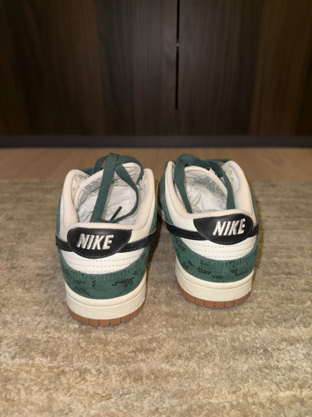 Nike Dunk Low WMNS Green Snake Sail Pro Green Size 6.5 - Picture 5 of 8